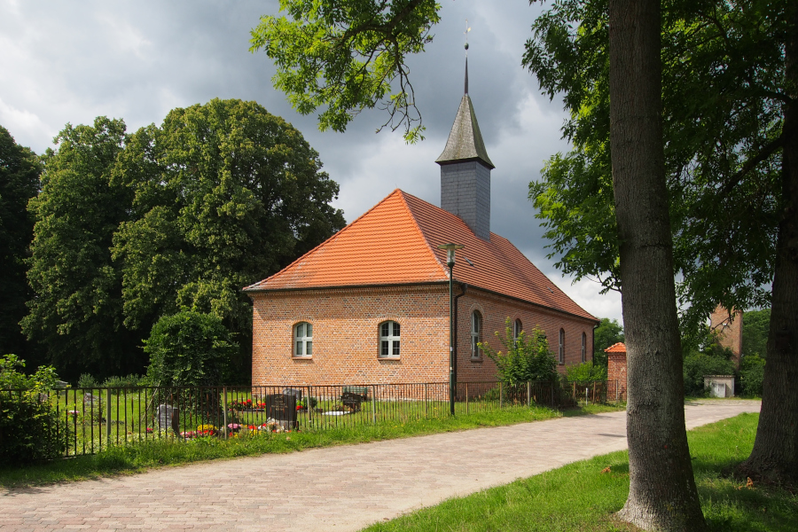 Foto Kirche Nossentin